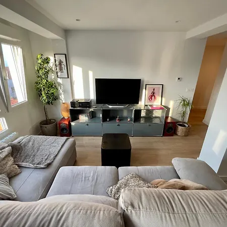 Piso De 2 Habitaciones En Centro, Zona Muy Tranquila Con Playa A 2 Min Andando Gijón Exterior foto