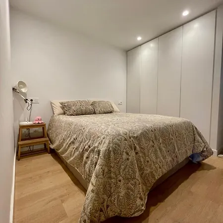 Piso De 2 Habitaciones En Centro, Zona Muy Tranquila Con Playa A 2 Min Andando Gijón Exterior foto